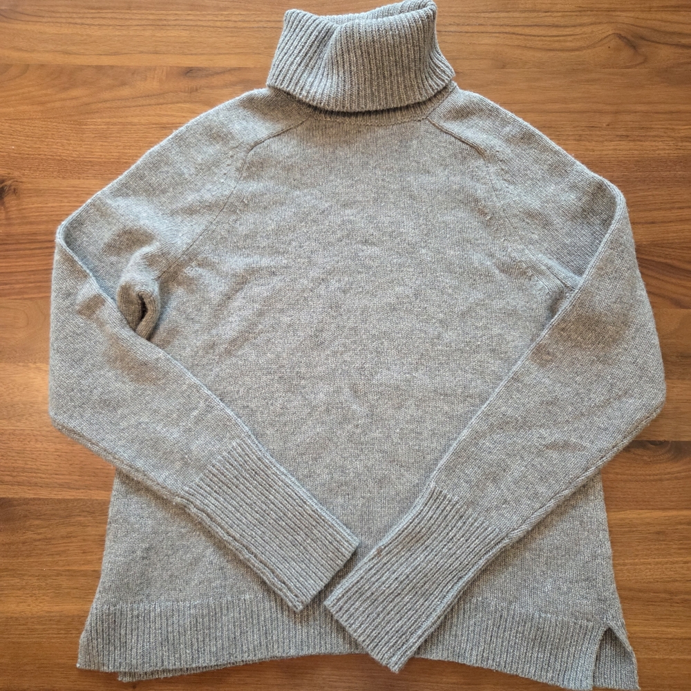 J. Crew Wool Cashmere Blend Turtleneck Sweater Heather Gray, Size Small - Picture 3 of 13